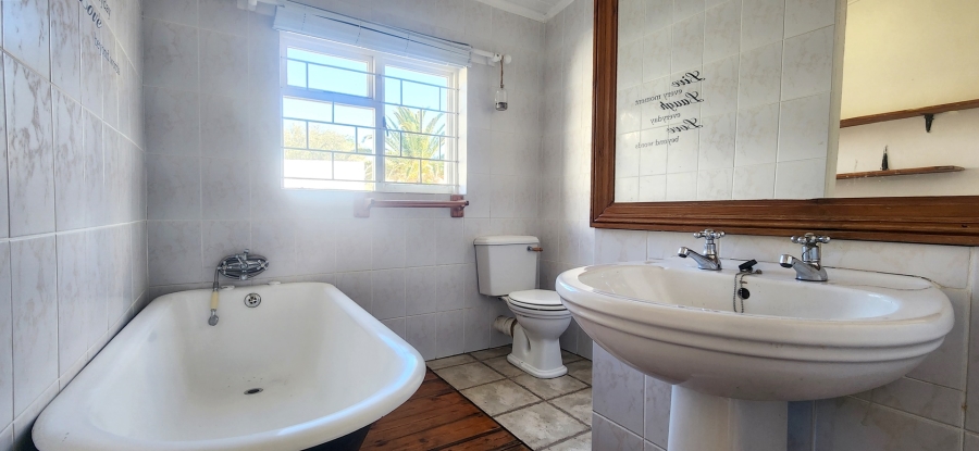 3 Bedroom Property for Sale in Bredasdorp Western Cape